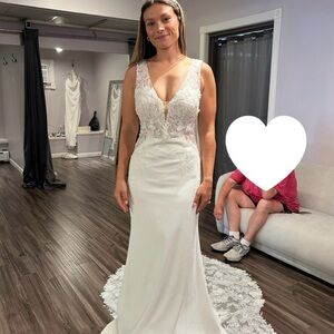 Elegant White Wedding Dress